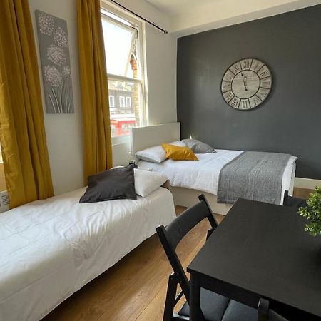 Lovely Studio Flat In The Heart Of Holloway. Londýn Exteriér fotografie